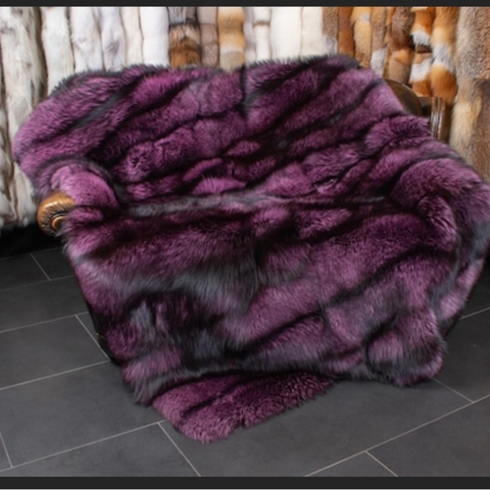 Saga Furs Black Fur Label
